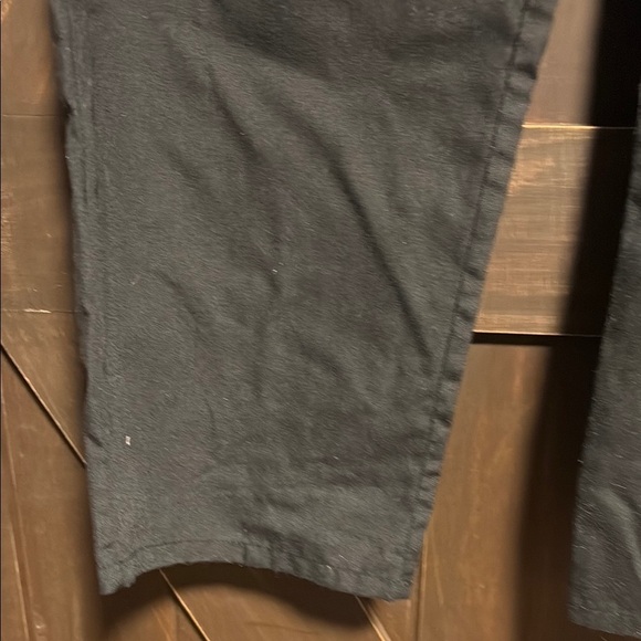 Black Durable Medical Scrub Set - Picture 7 of 9